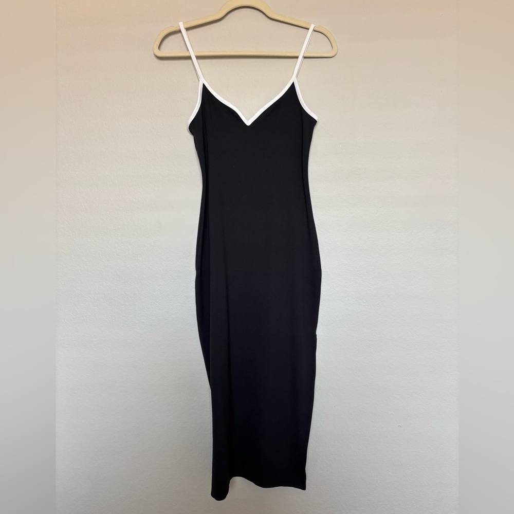 Abercrombie body con midi dress